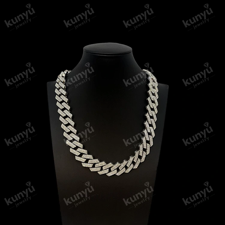 Choker Éadaí Sráide Chúba Trendy Choker Éadaí Sráide Chúba Trendy